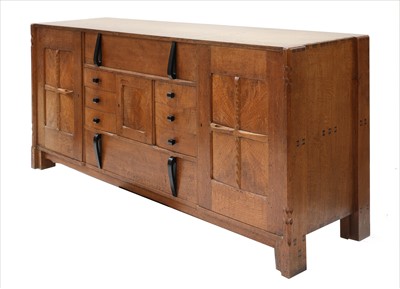 Lot 233 - An oak sideboard