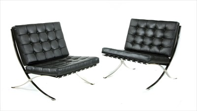 Lot 520 - A pair of Barcelona chairs