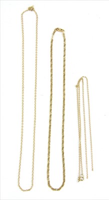 Lot 64 - A gold fancy link chain