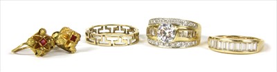 Lot 30 - A quantity of gold jewellery