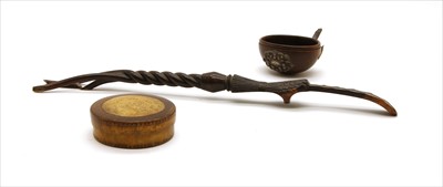 Lot 111 - A horn pot and cover