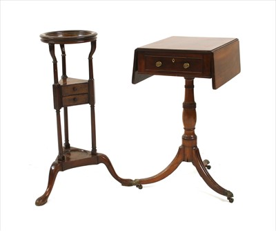 Lot 428 - A mahognay drop leaf table