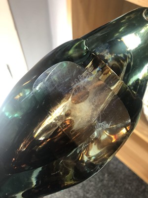 Lot 354 - A Mdina glass vase
