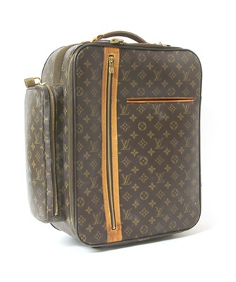 Lot 431 - A Louis Vuitton monogrammed canvas cabin bag