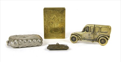 Lot 70 - A metal fluted vesta case