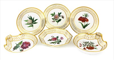 Lot 20 - A set of twenty Paris Nast porcelain Botanical plates
