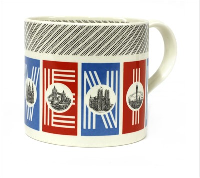 Lot 596 - A Wedgwood 'London' mug
