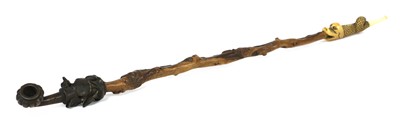 Lot 54 - An unusual Chinese smoking pipe