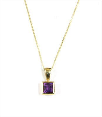 Lot 41 - A gold amethyst pendant