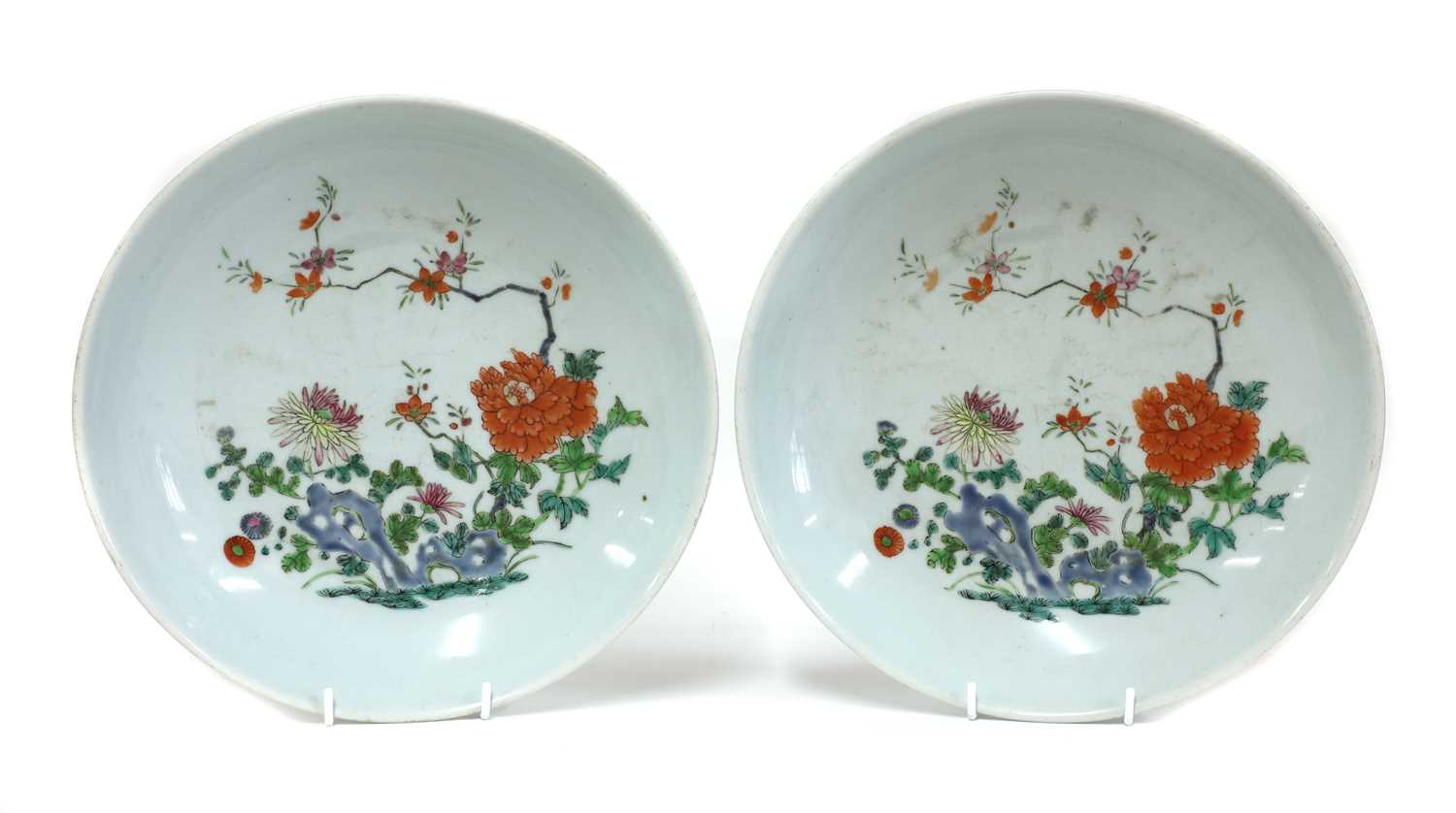 Lot 17 - A pair of Chinese famille rose chargers