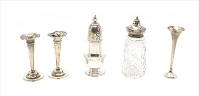 Lot 192 - A silver sugar caster