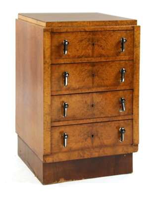Lot 433 - An Art Deco walnut chest of four drawers