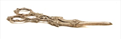 Lot 196 - A pair of silver grape scissors
