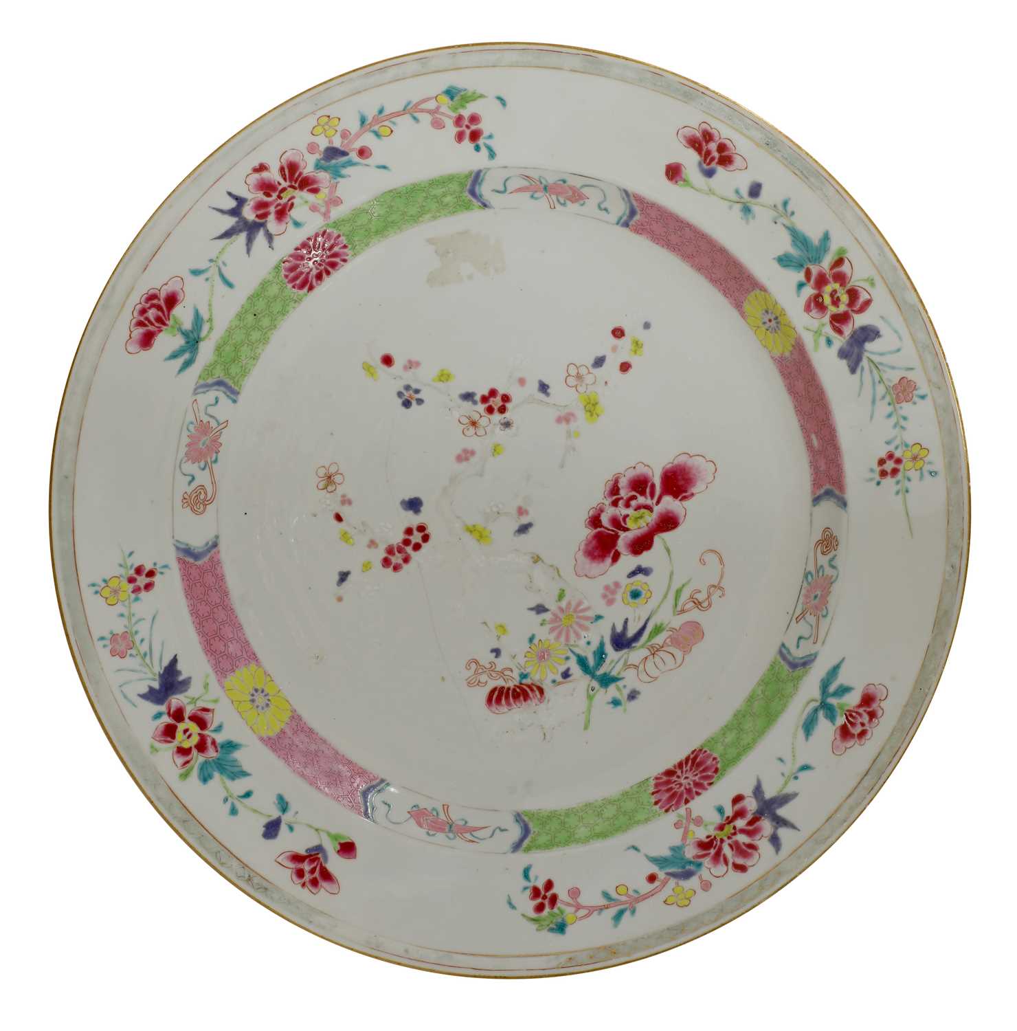 Lot 19 - A Chinese famille rose charger