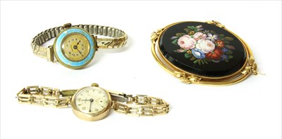 Lot 14 - A gold micro mosaic brooch