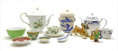Lot 343 - A collection of ceramics and glass