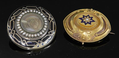 Lot 48 - A Victorian Etruscan Revival gold marquise-shaped shield form brooch
