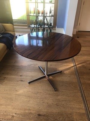 Lot 390 - A rosewood dining suite