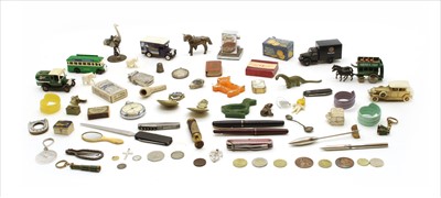 Lot 123 - Various collectors items