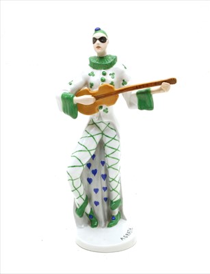 Lot 409 - A Fraureuth Kunstabteiling porcelain figure