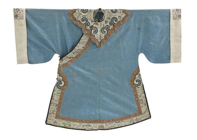 Lot 102 - A Chinese embroidered robe