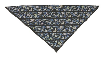 Lot 216 - A collection of Chinese embroidery