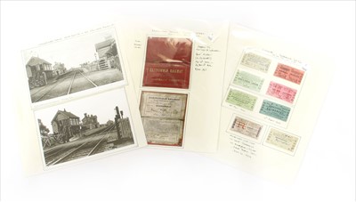 Lot 19 - Various railway related items