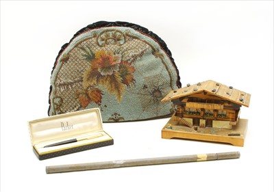 Lot 157 - A cased Parker rolled gold pen