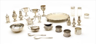 Lot 122 - Silver items including a salver