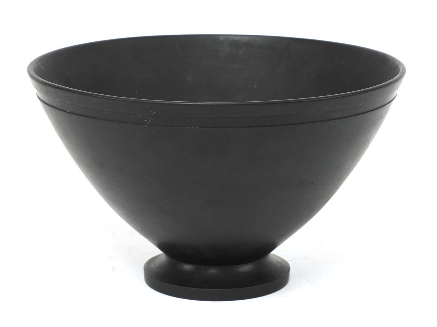 Lot 243 - A Wedgwood basalt vase