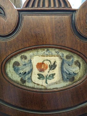 Lot 26 - A Victorian mahogany hall chair