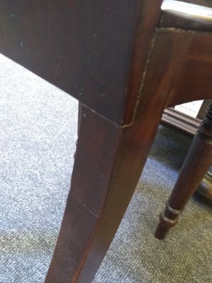 Lot 26 - A Victorian mahogany hall chair