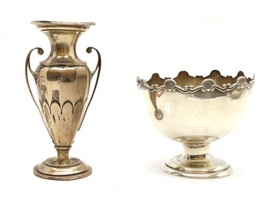 Lot 189 - A silver miniature Monteith style bowl