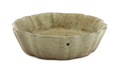 Lot 2 - A Chinese ge ware brush washer