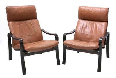 Lot 257 - A pair of bentwood loungers
