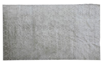 Lot 427 - A 'Stellarsbrook' silk rug