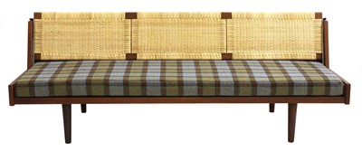 Lot 196 - A 'Model GE259' teak daybed