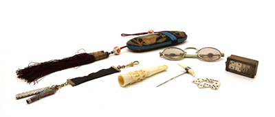 Lot 227 - A Chinese spectacle case