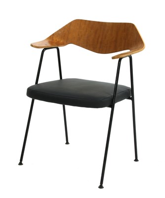 Lot 89 - An original '675' chair