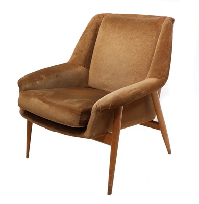 Lot 43 - A Parker Knoll 'PK-940' armchair