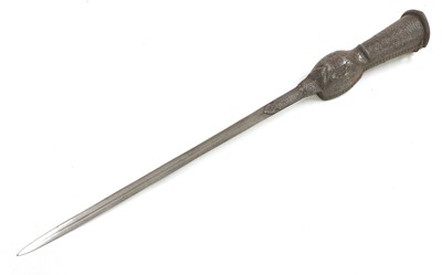 Lot 182 - An Indian gauntlet sword (pata)