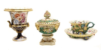 Lot 551 - A Coalport Urn vase