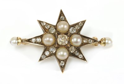 Lot 25 - A Victorian diamond and pearl India star