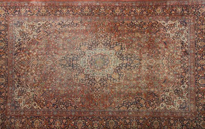 Lot 747 - A Kashan carpet