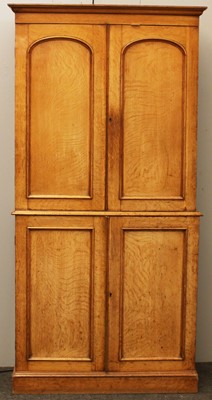 Lot 792 - A Victorian oak two section, two door bookcase