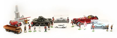 Lot 236 - A collection of unboxed Britains toy soldiers