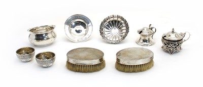 Lot 143 - An Edwardian circular mustard