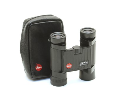 Lot 310 - A pair of Leica 8 x 20 BCA binoculars