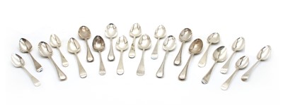Lot 400 - A set of six Victorian silver thread pattern teaspoons
