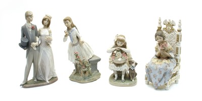 Lot 454 - 'Appreciation', a Lladro figurine